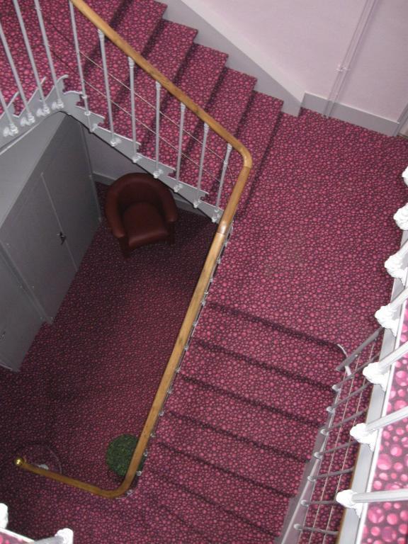 Hotel Cheval De Bronze เรเมียร์มอง ภายนอก รูปภาพ